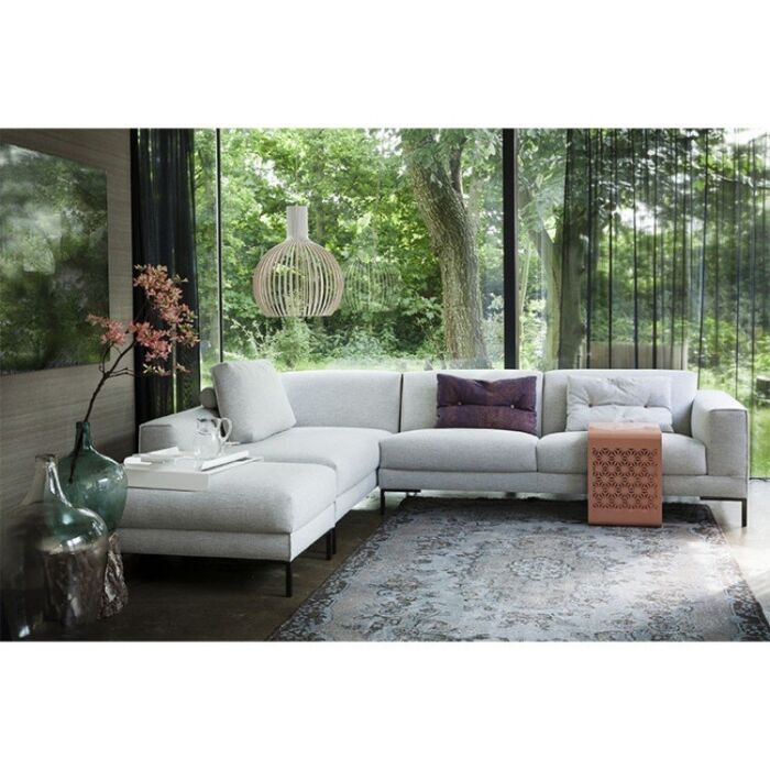 Design on Stock Loveseat Aikon 