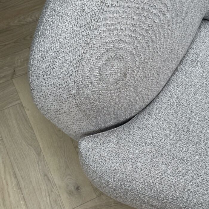 Verkocht: Leolux Divan Flint XL