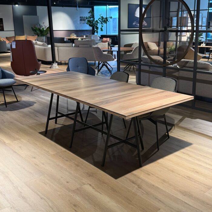 Eetkamertafel Djurre