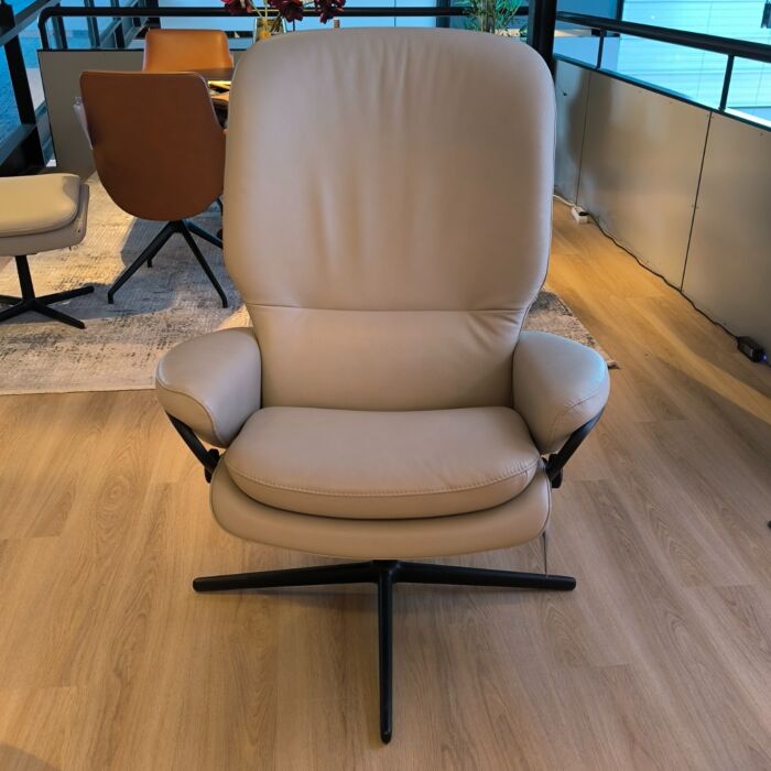 Stressless Relaxfauteuil Rome M inclusief Hocker leder