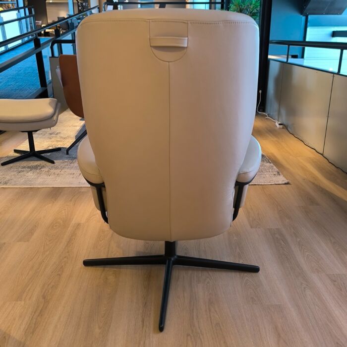 Stressless Relaxfauteuil Rome M inclusief Hocker leder