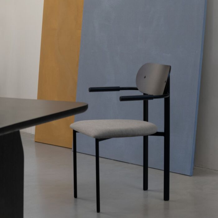 Studio HENK Eetkamerstoel Oblique Zwart